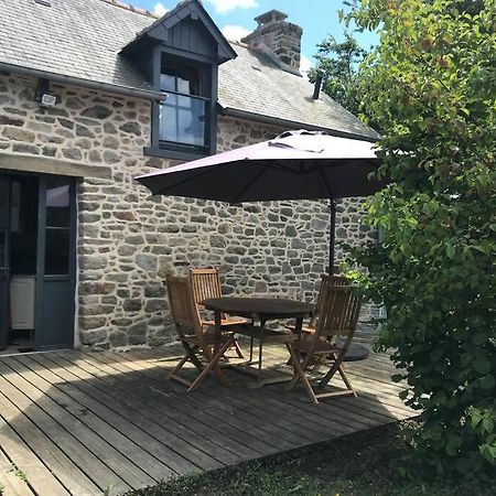 Maisonnette Au Pied Du Mont Dol Bagian luar foto