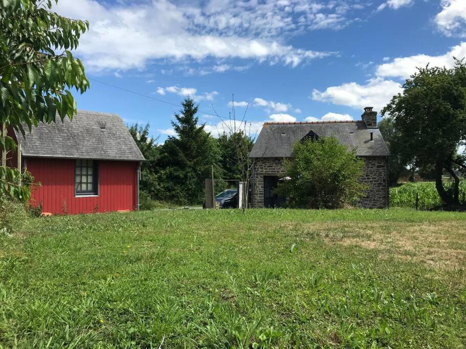 Maisonnette Au Pied Du Mont Dol Bagian luar foto